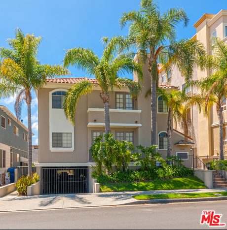 1345 Wellesley Ave
